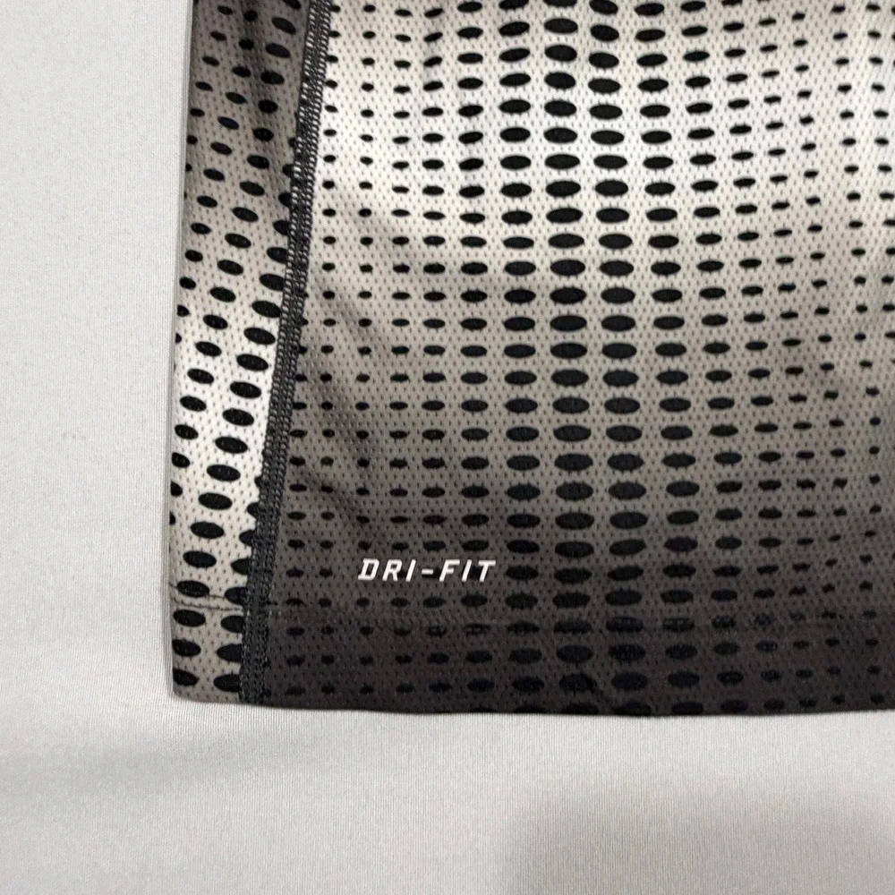Nike Tank Top Dri-FIT Built-in Bra Gradient Dot Black Gray Women Size M 485025